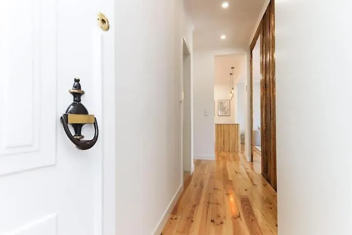 Lisbon Duplex Deluxe 아파트 0*,  포르투갈
