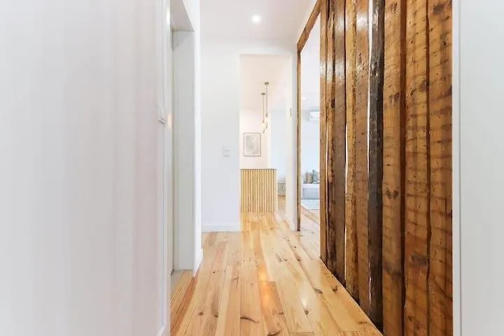 Lisbon Duplex Deluxe 아파트 0*,  포르투갈